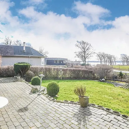 Vakantiehuis Three-bedroom Holiday In Aabenraa