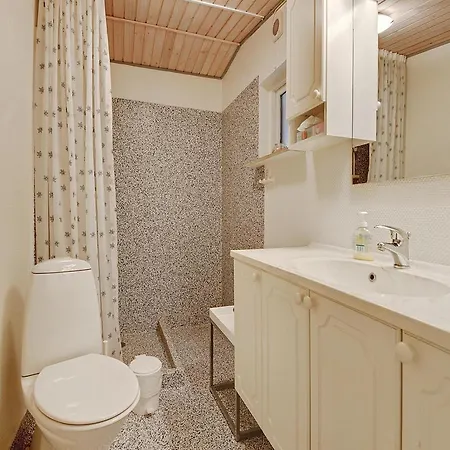 Three-bedroom Holiday In Aabenraa